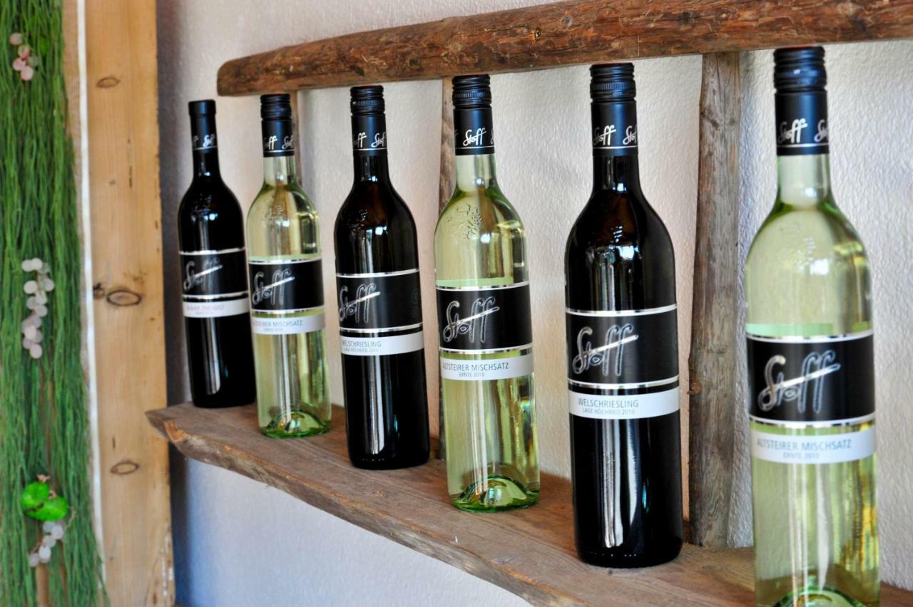 Weingut Stoff Bed & Breakfast Kitzeck im Sausal Exterior photo