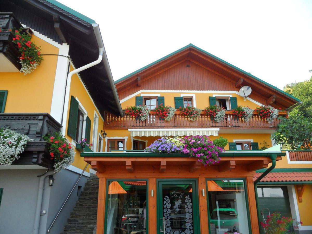 Weingut Stoff Bed & Breakfast Kitzeck im Sausal Exterior photo